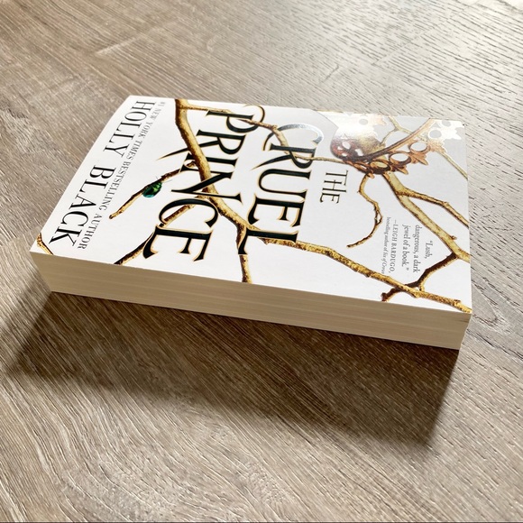 The Cruel Prince | Holly Black 👑 - Picture 4 of 5